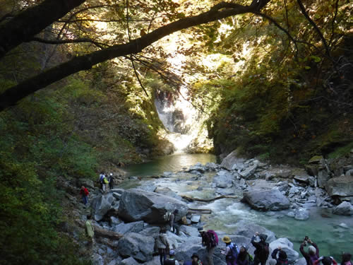 尾白川渓谷